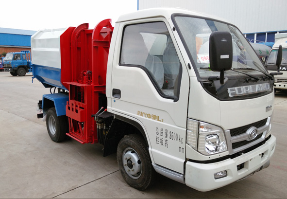 國(guó)五福田時(shí)代自裝卸式垃圾車